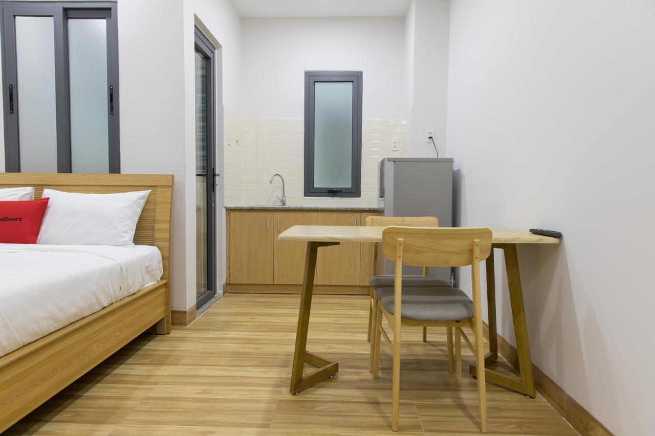 胡志明市 Reddoorz Premium Near E-Town酒店 外观 照片